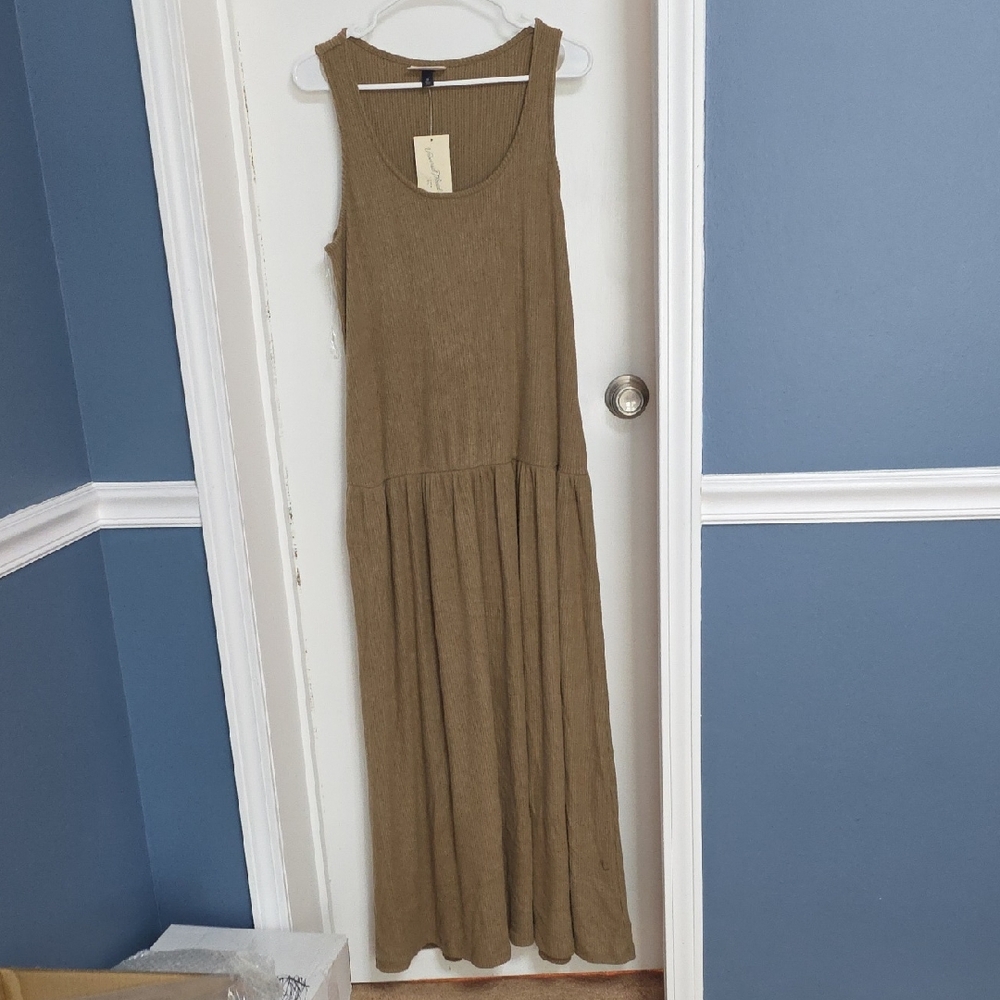 Universal Thread Tan Maxi Dress